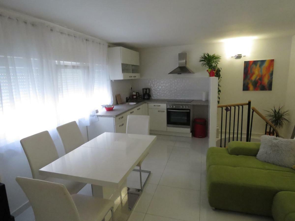 Apartman Crnica Šibenik Exteriér fotografie